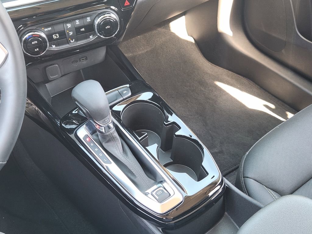 Used 2025 Chevrolet Trax ACTIV w/ Driver Confidence Package image 16