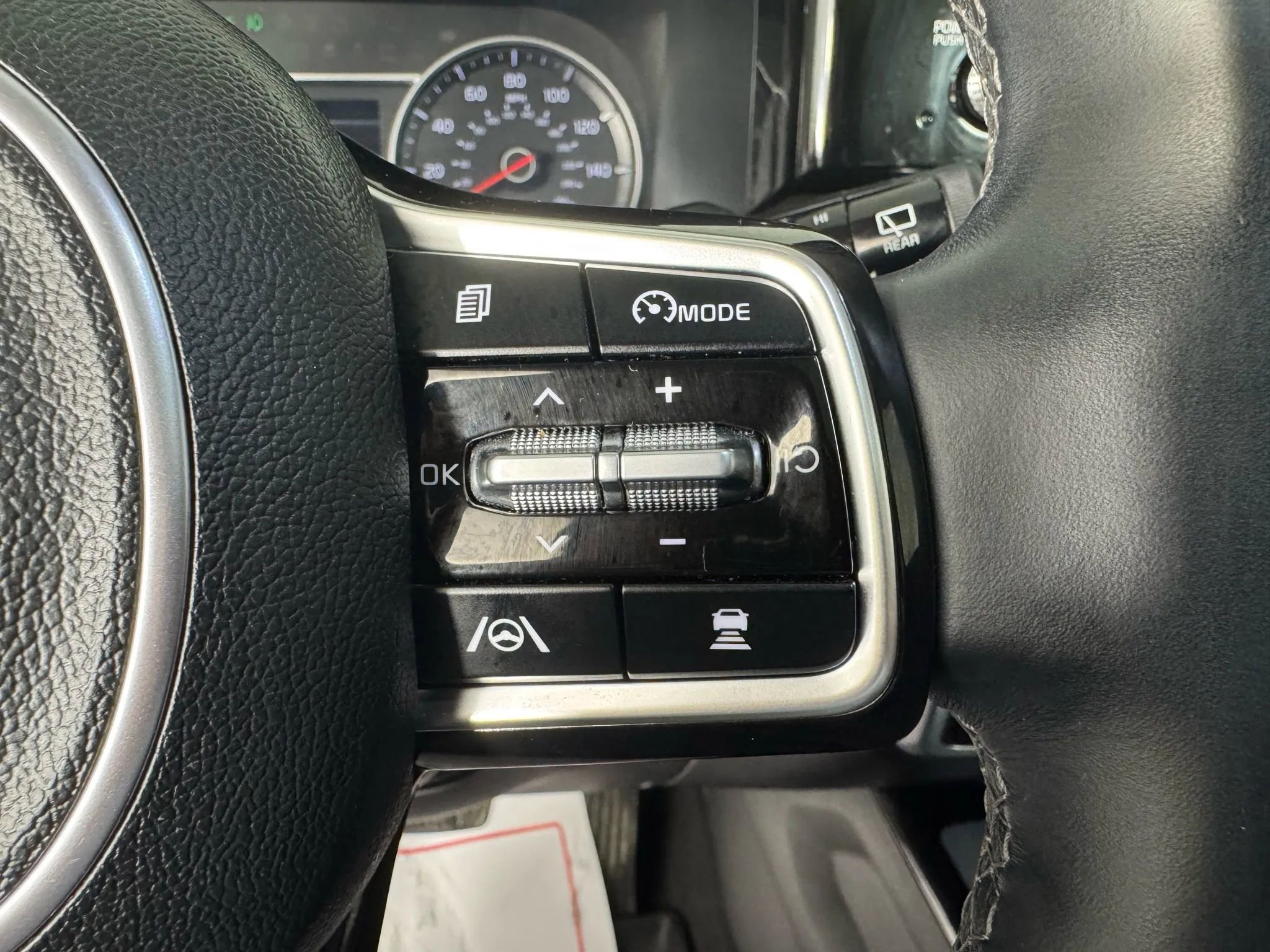 Used 2022 Kia Sorento SX image 16