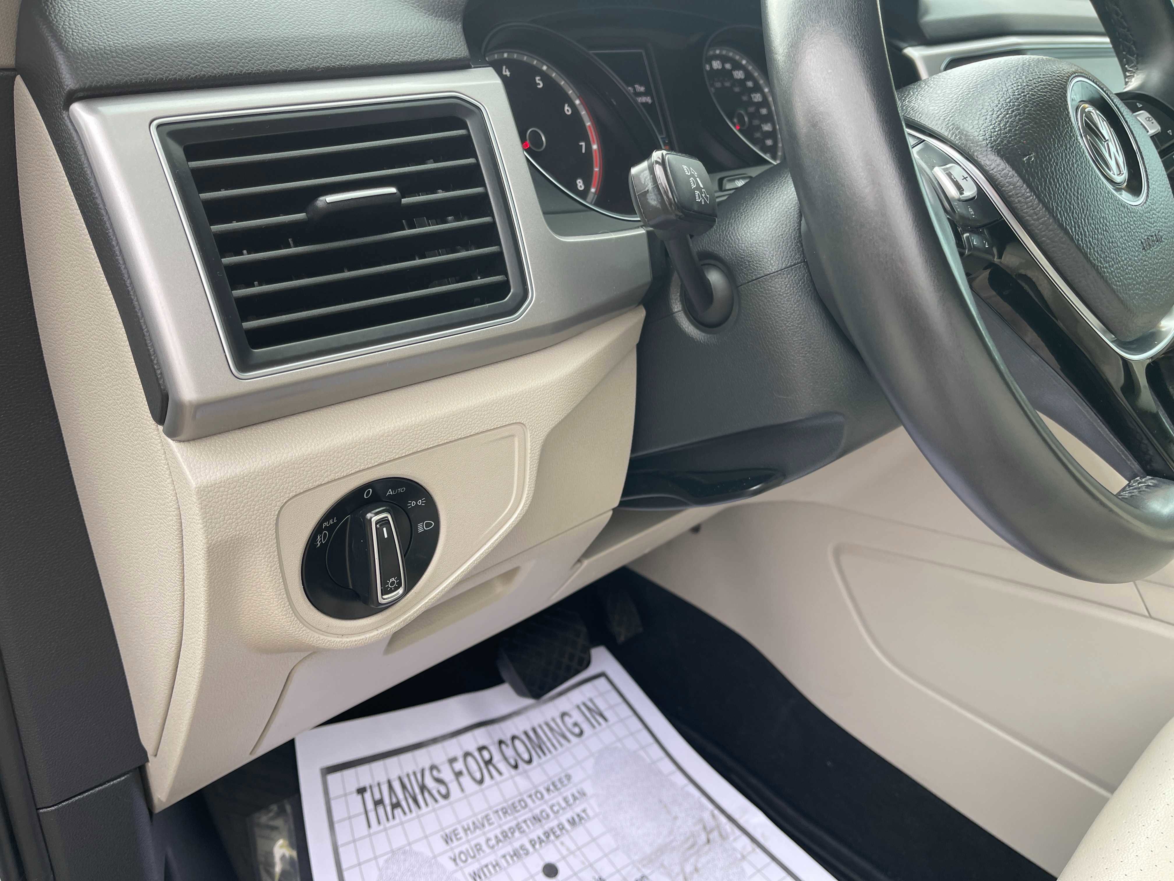 Used 2019 Volkswagen Atlas SE w/ Towing Package FWD image 23