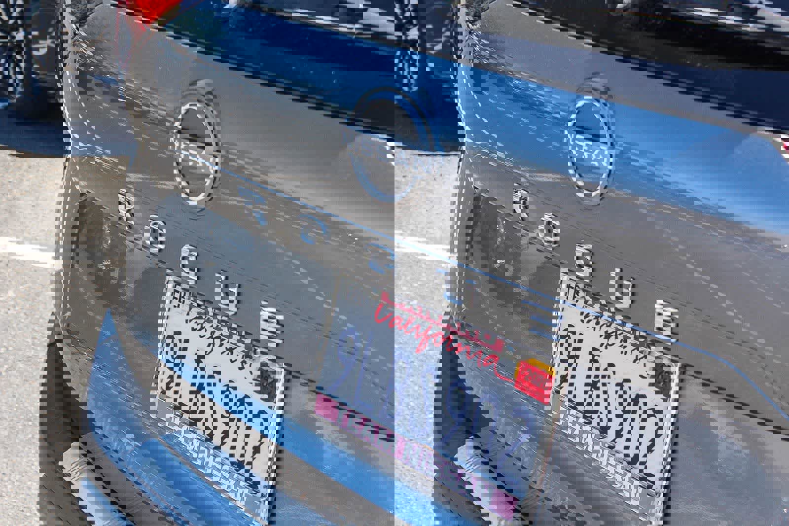 Used 2023 Nissan Rogue SV image 9