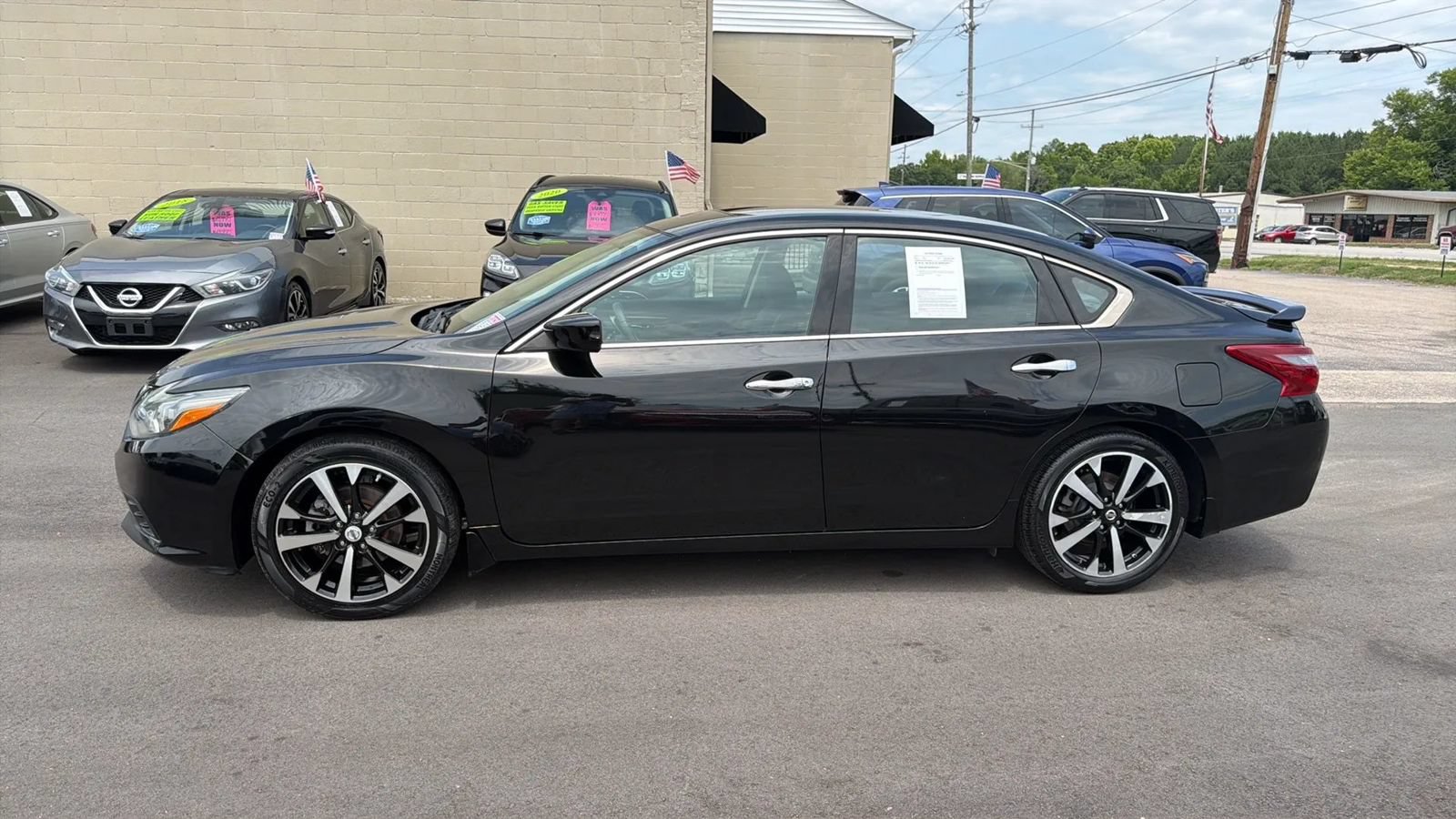 Used 2018 Nissan Altima 2.5 SR FWD image 2