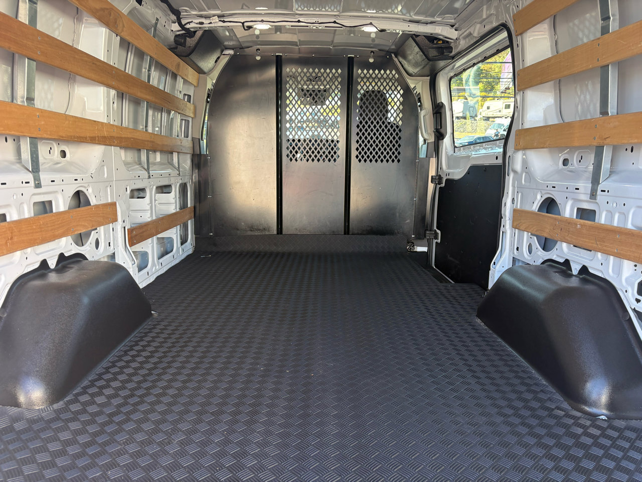 Used 2023 Ford Transit 250 Low Roof w/ Exterior Upgrade Package image 32