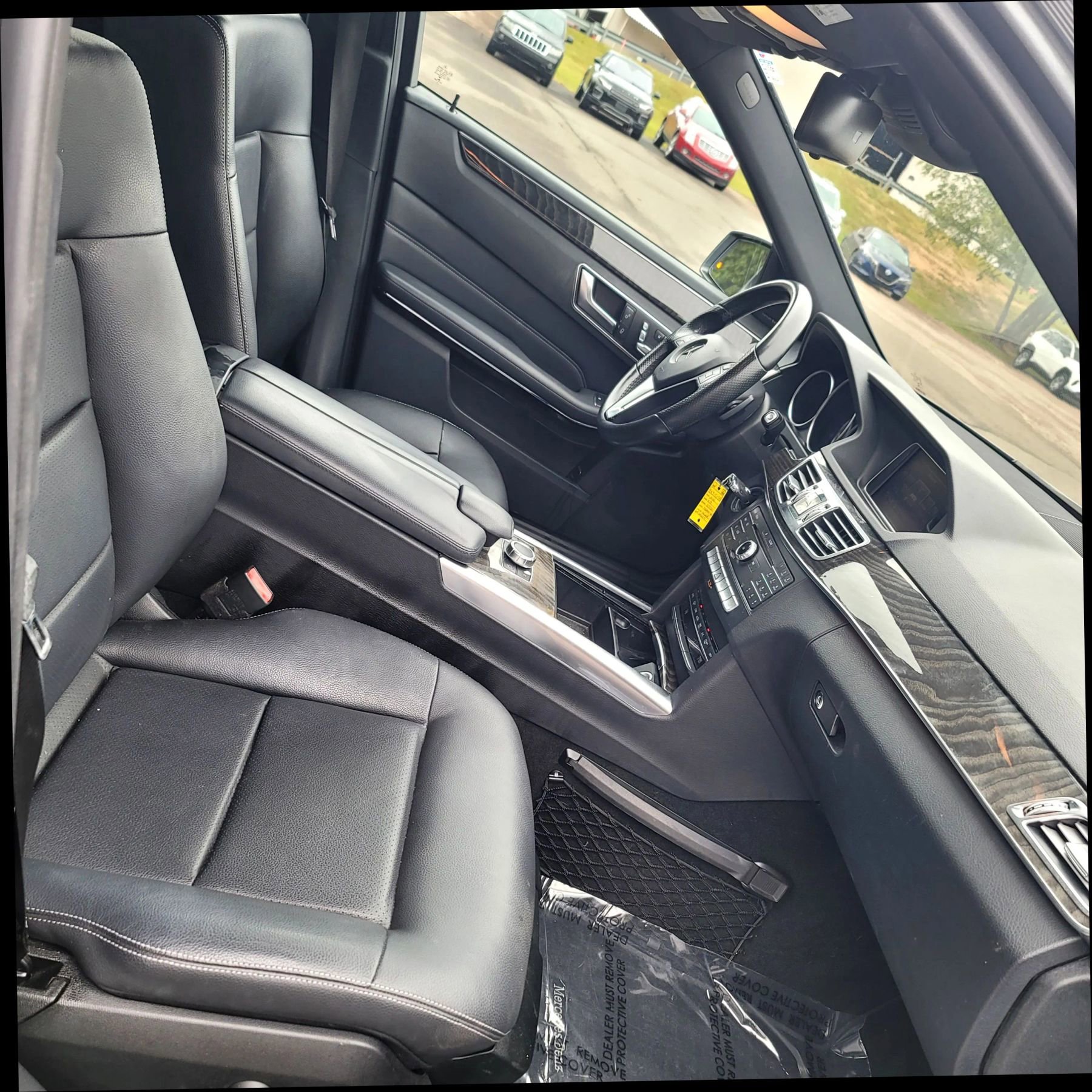 Used 2016 Mercedes-Benz E 350 4MATIC Sedan image 33