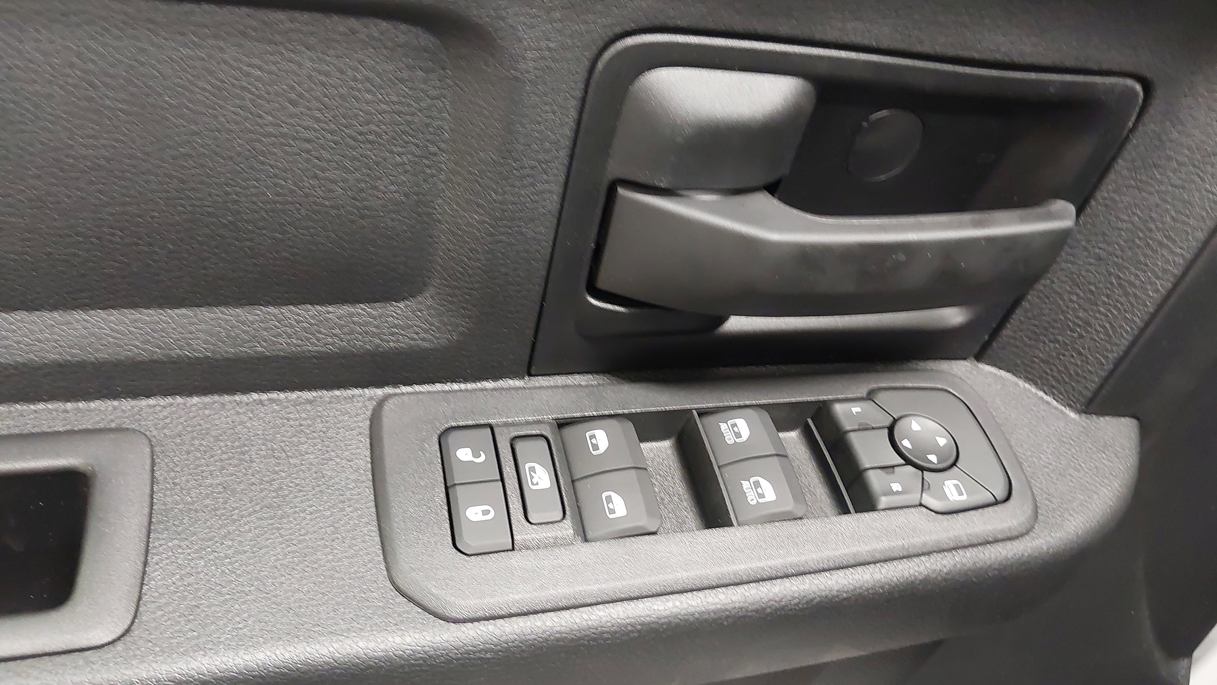 New 2026 RAM 2500 Tradesman image 25