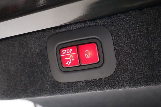 Used 2025 Aston Martin DBX 707 image 54