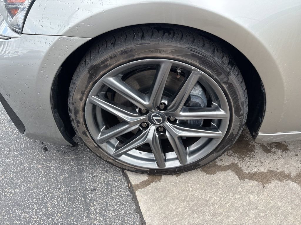 Used 2020 Lexus IS 300 F Sport w/ F Sport Package image 11