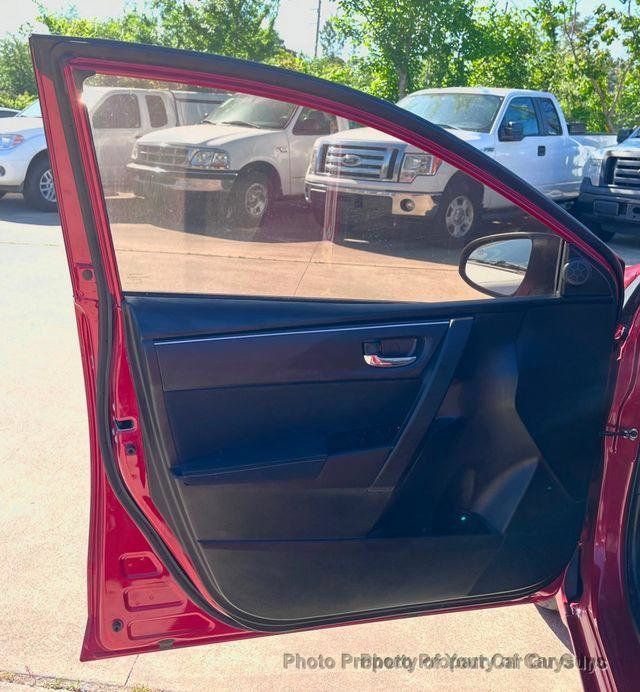 Used 2018 Toyota Corolla LE FWD image 24