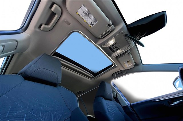 Used 2025 Toyota RAV4 XLE image 24