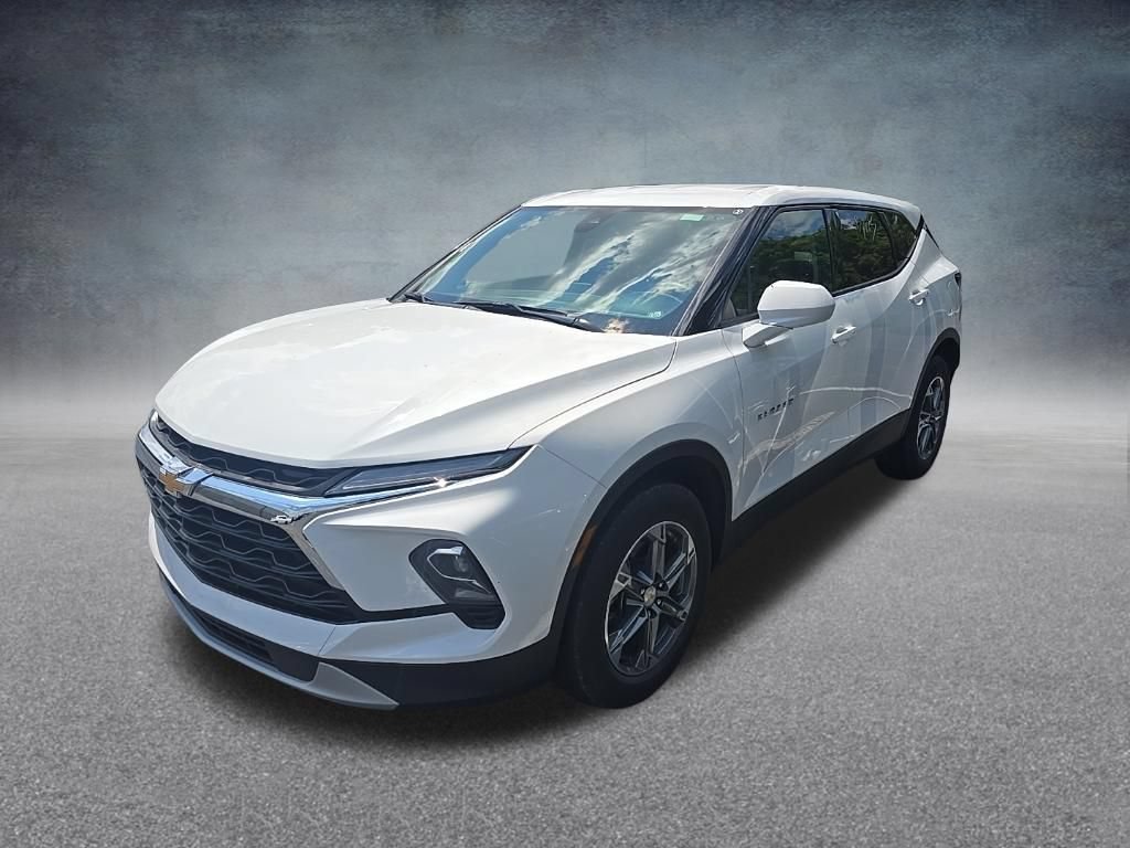 Used 2025 Chevrolet Blazer LT AWD/4WD image 4