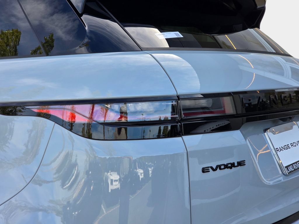 New 2026 Land Rover Range Rover Evoque S AWD/4WD image 36