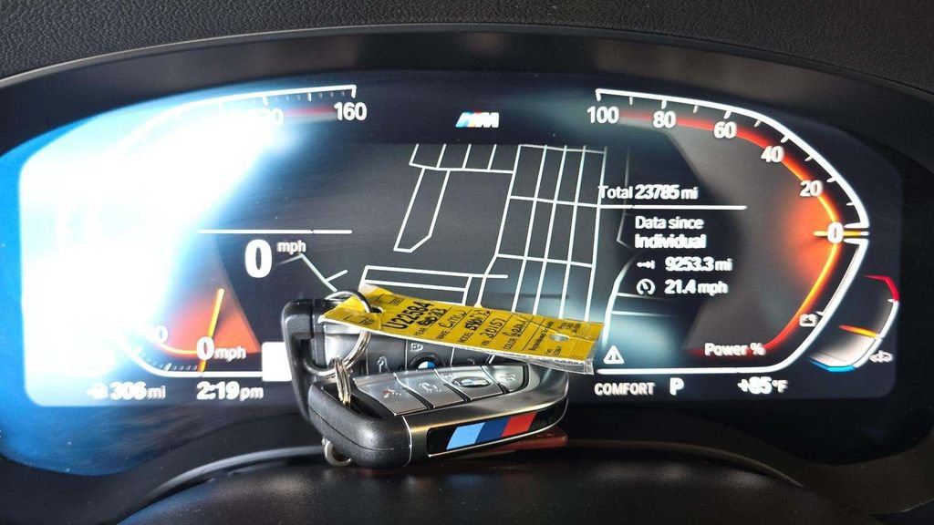 Used 2023 BMW 540i xDrive w/ M Sport Package AWD/4WD image 9