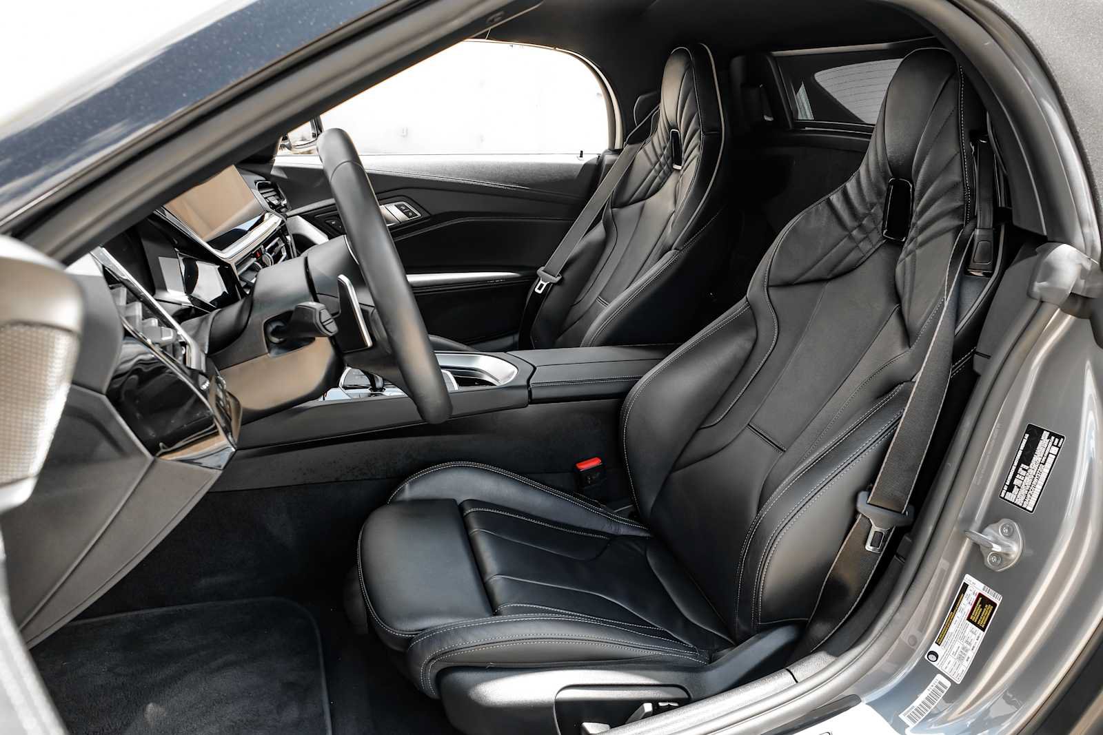 Used 2024 BMW Z4 sDrive30i w/ Convenience Package RWD image 38