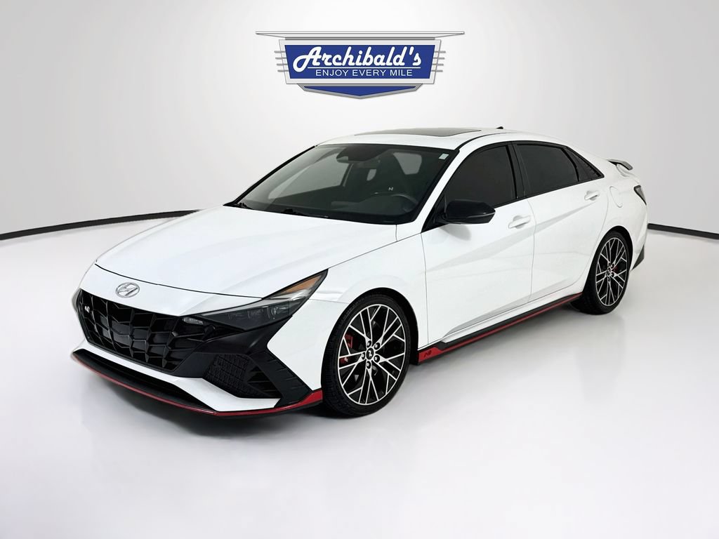 Used 2022 Hyundai Elantra N FWD image 3