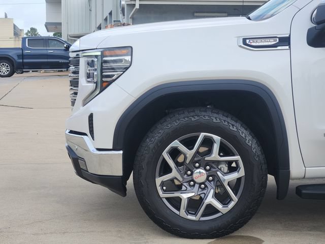 Used 2024 GMC Sierra 1500 SLT RWD image 9