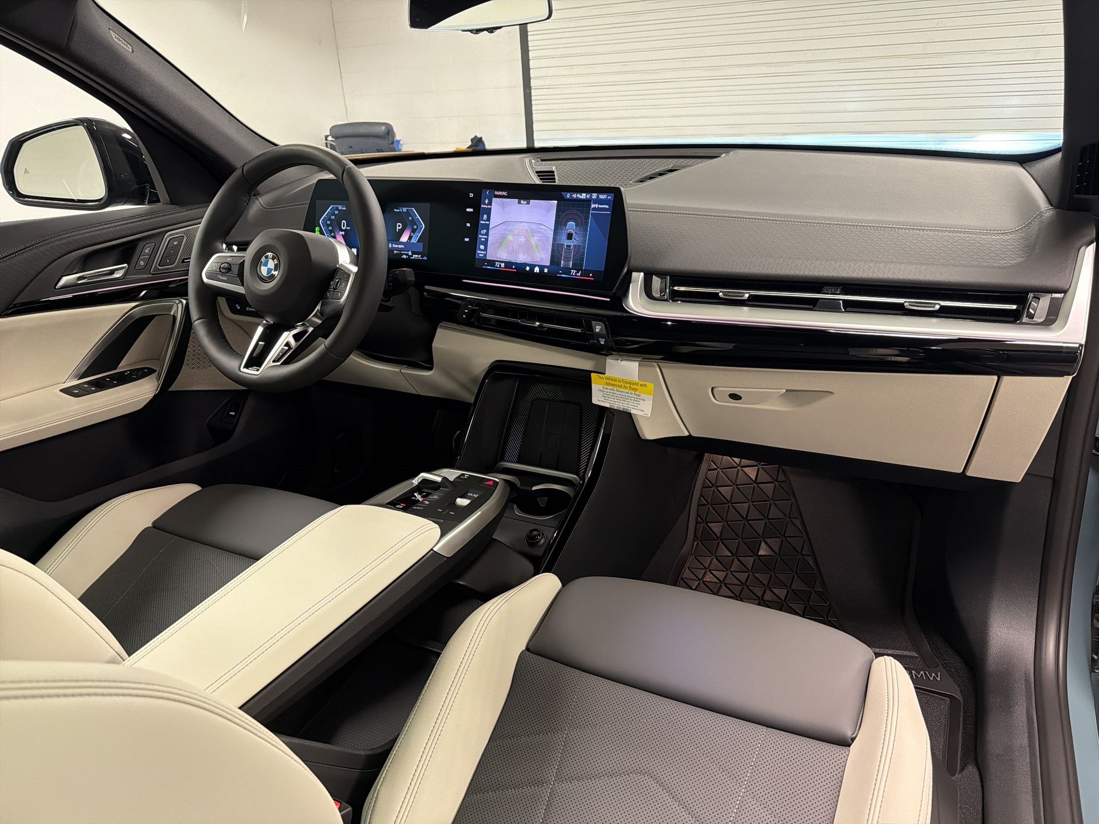 Used 2026 BMW X2 xDrive28i w/ M Sport Package AWD/4WD image 29