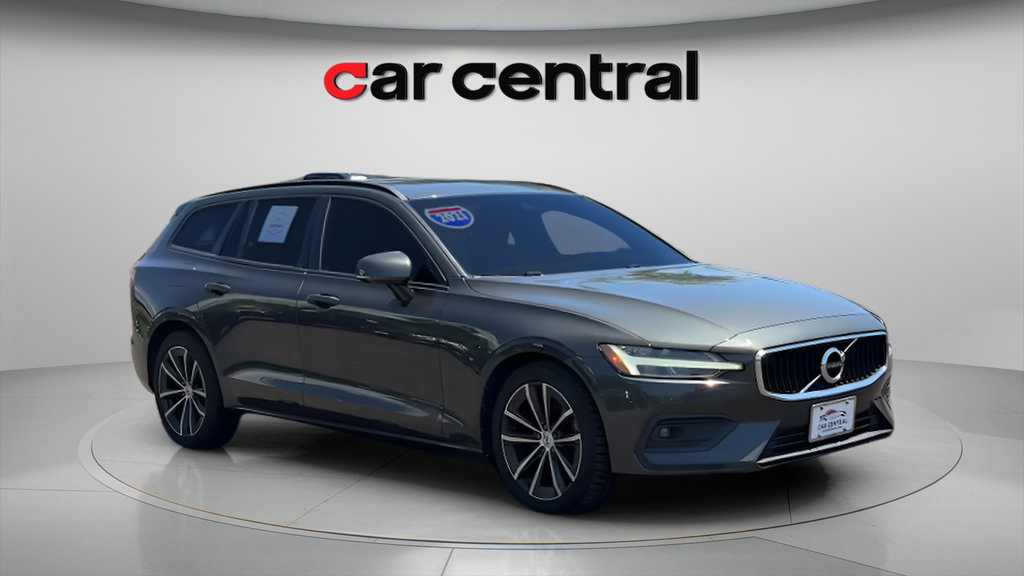 Used 2021 Volvo V60 T5 Momentum FWD image 7