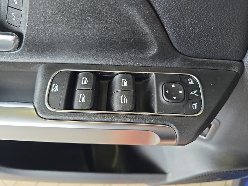 Used 2026 Mercedes-Benz GLB 250 image 29