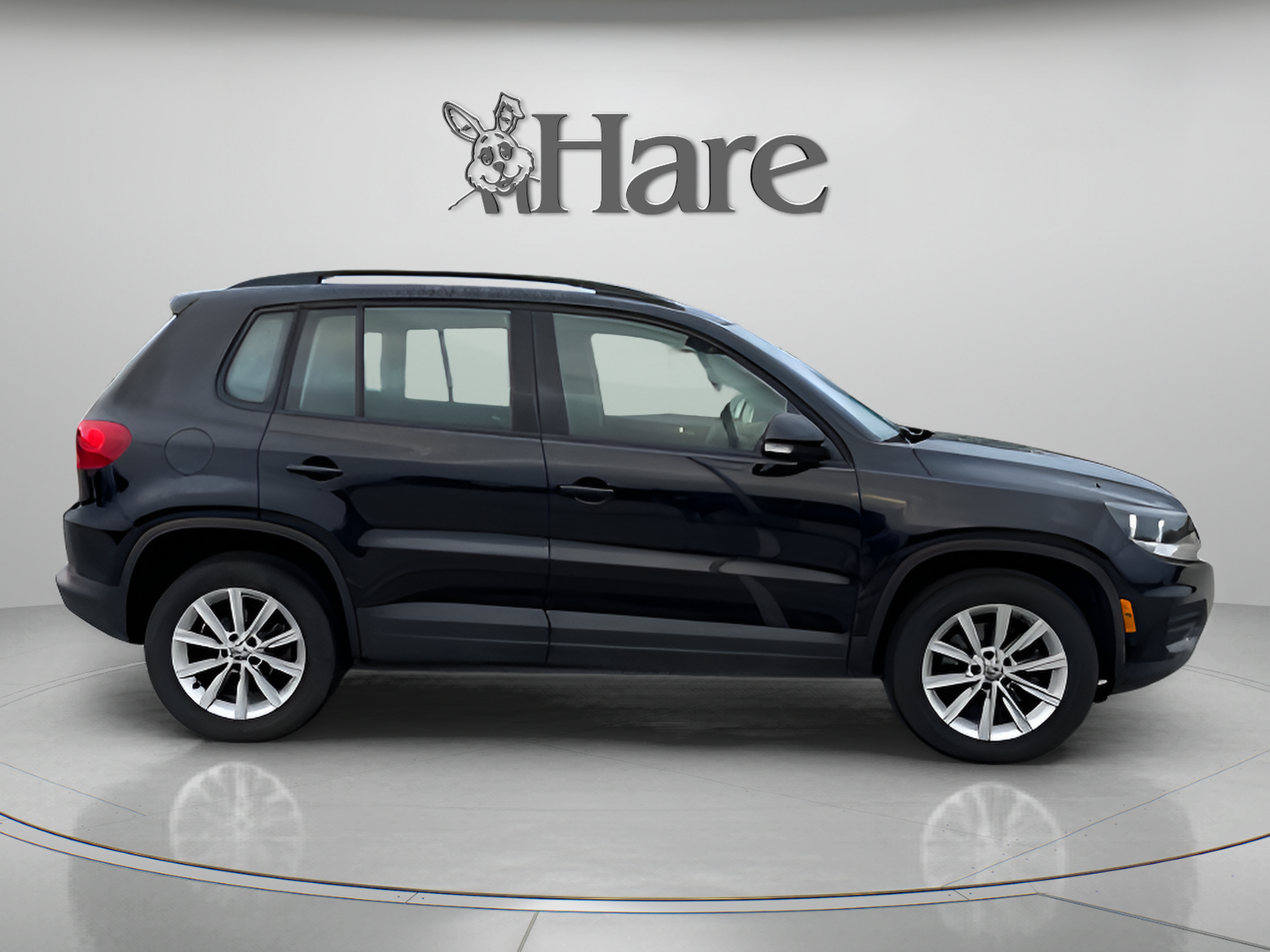 Used 2017 Volkswagen Tiguan S AWD/4WD image 6