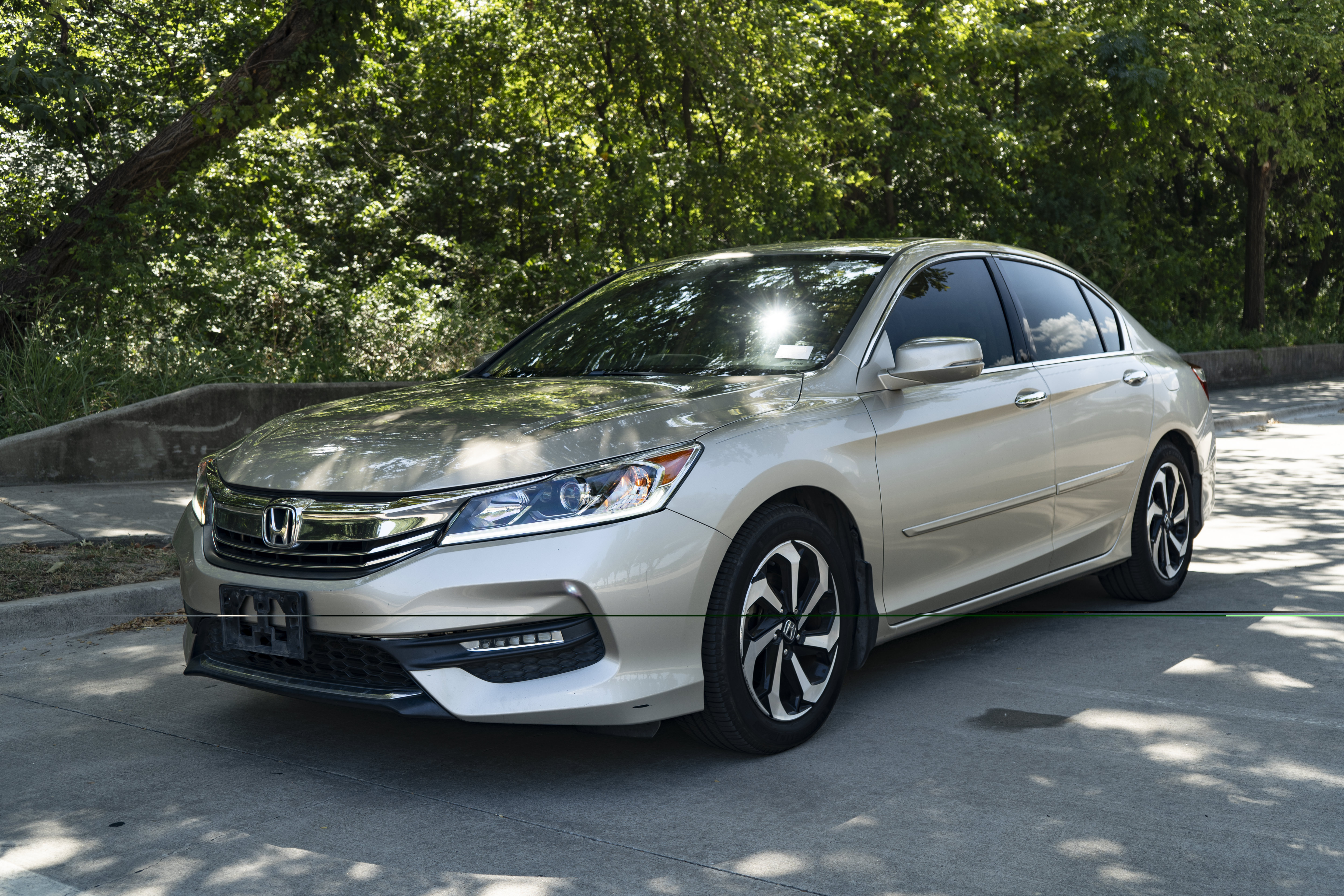 Used 2016 Honda Accord EX-L image 5