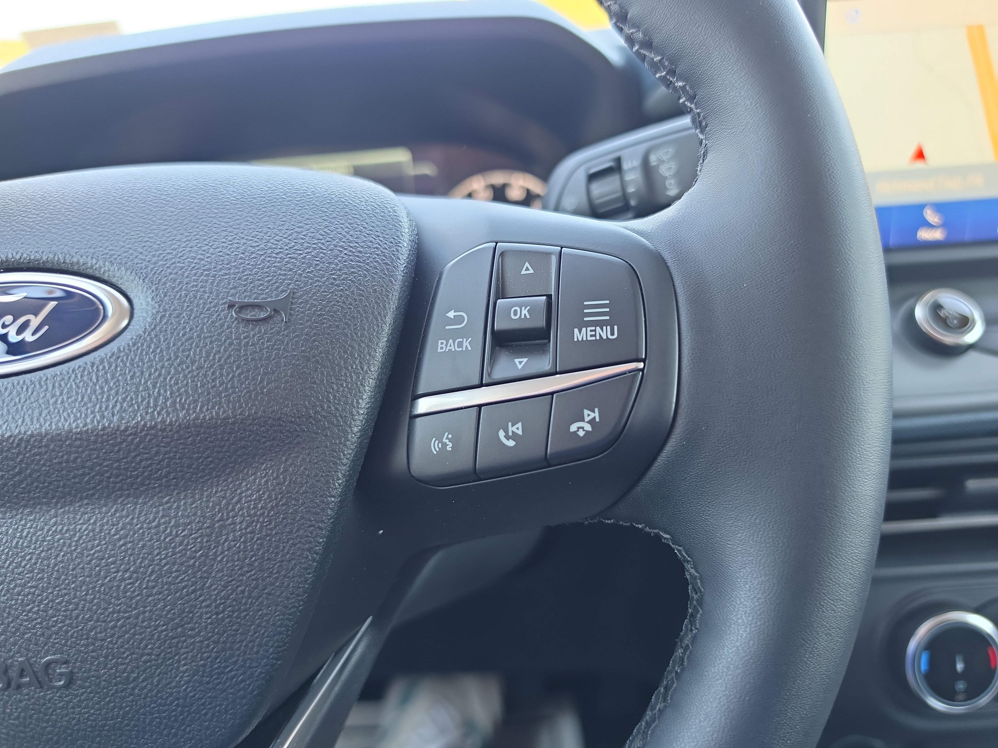 Used 2024 Ford Maverick Lariat w/ Black Appearance Package AWD/4WD image 23