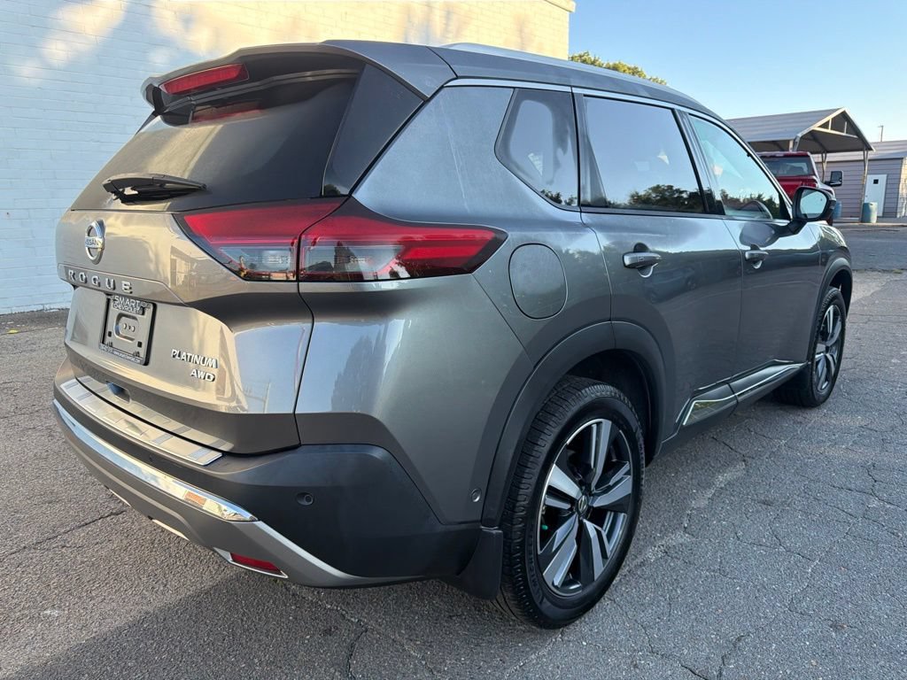 Used 2021 Nissan Rogue Platinum AWD/4WD image 2