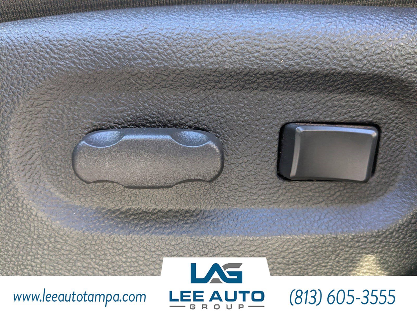 Used 2009 Chevrolet HHR LT image 19