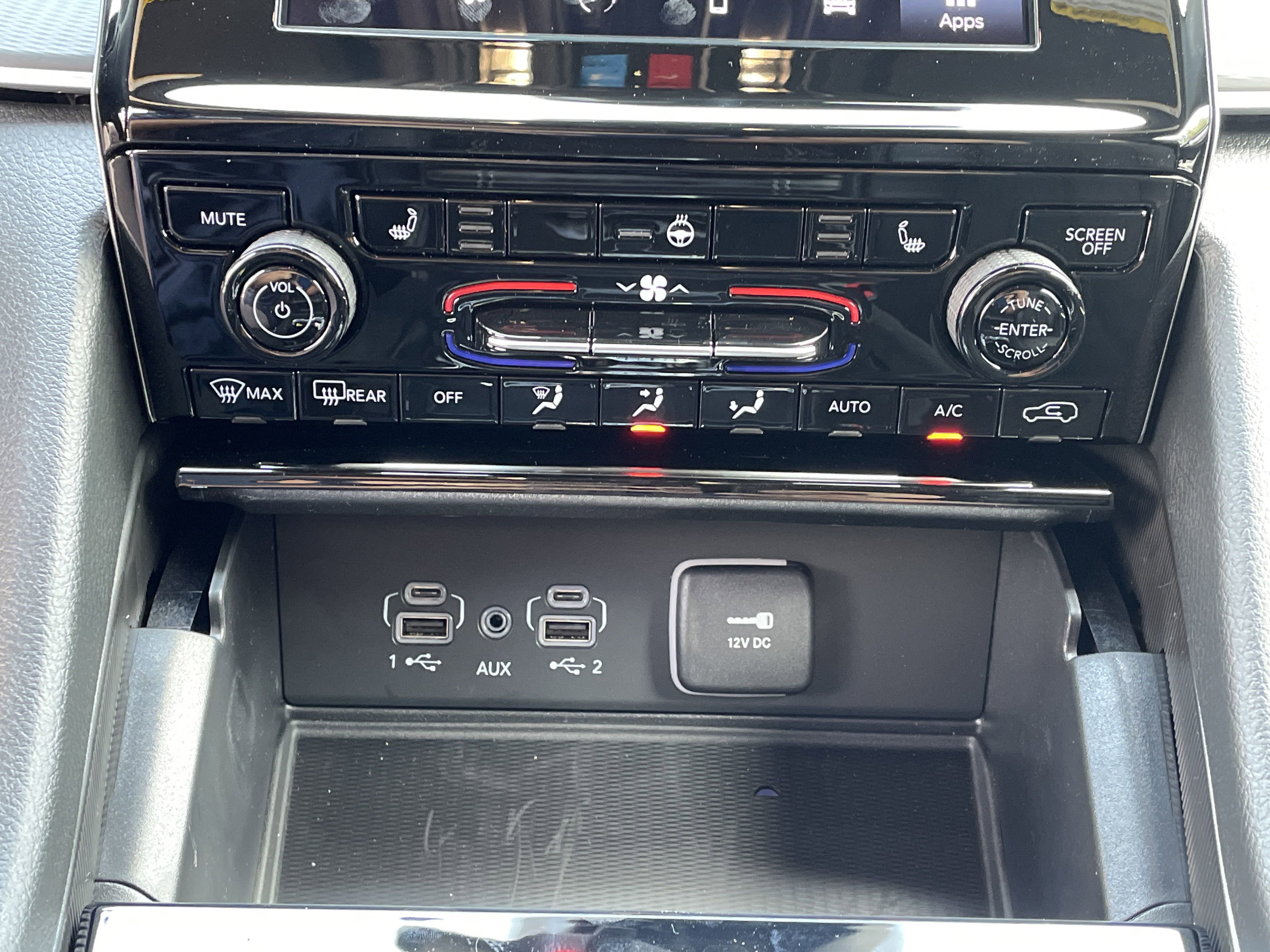 New 2025 Jeep Grand Cherokee L Altitude image 28