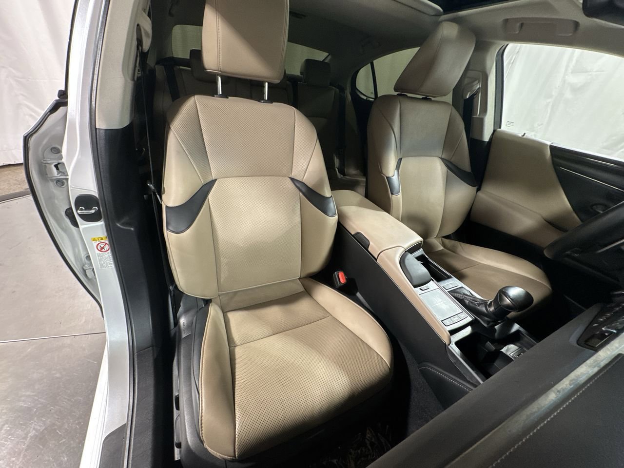 Used 2019 Lexus ES 350 F Sport image 32