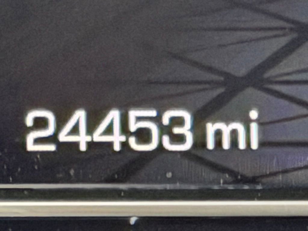 Used 2024 GMC Sierra 1500 AT4 w/ Technology Package image 20