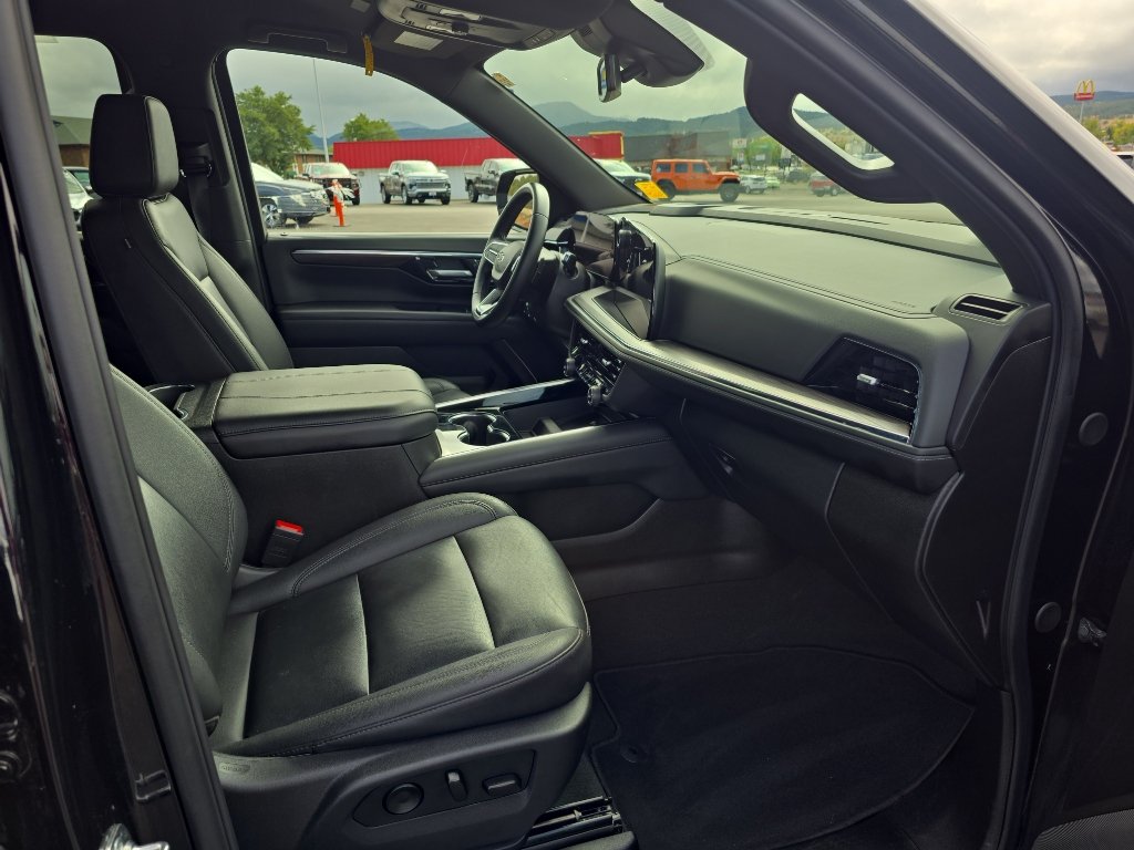 Certified 2025 Chevrolet Suburban Z71 AWD/4WD image 26