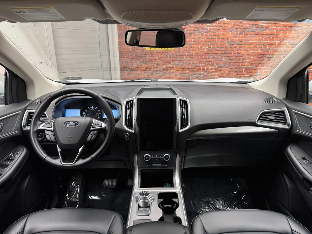Certified 2024 Ford Edge SEL AWD/4WD image 12