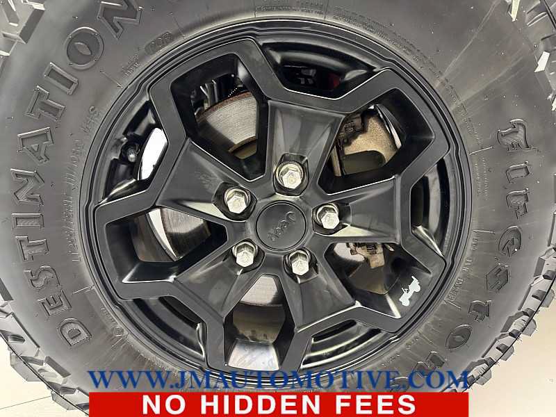 Used 2021 Jeep Gladiator Sport AWD/4WD image 9