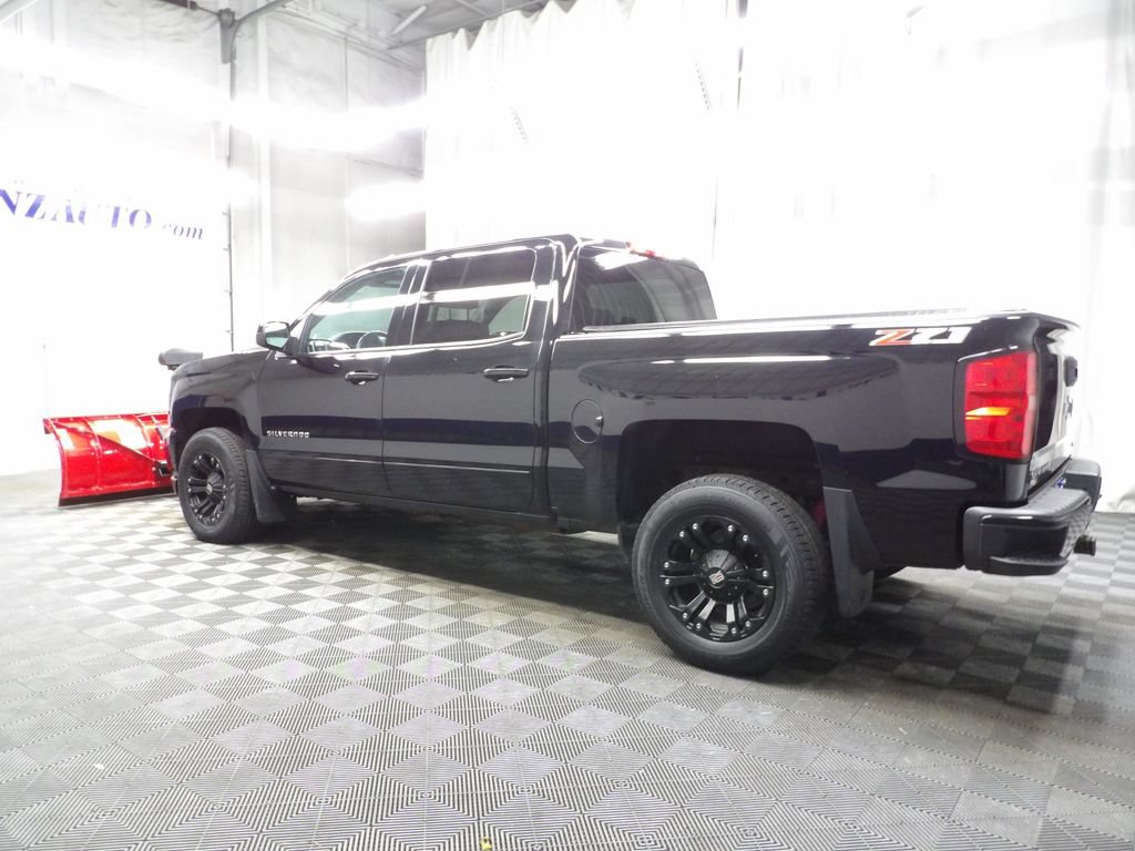 Used 2018 Chevrolet Silverado 1500 LT w/ All Star Edition AWD/4WD image 9
