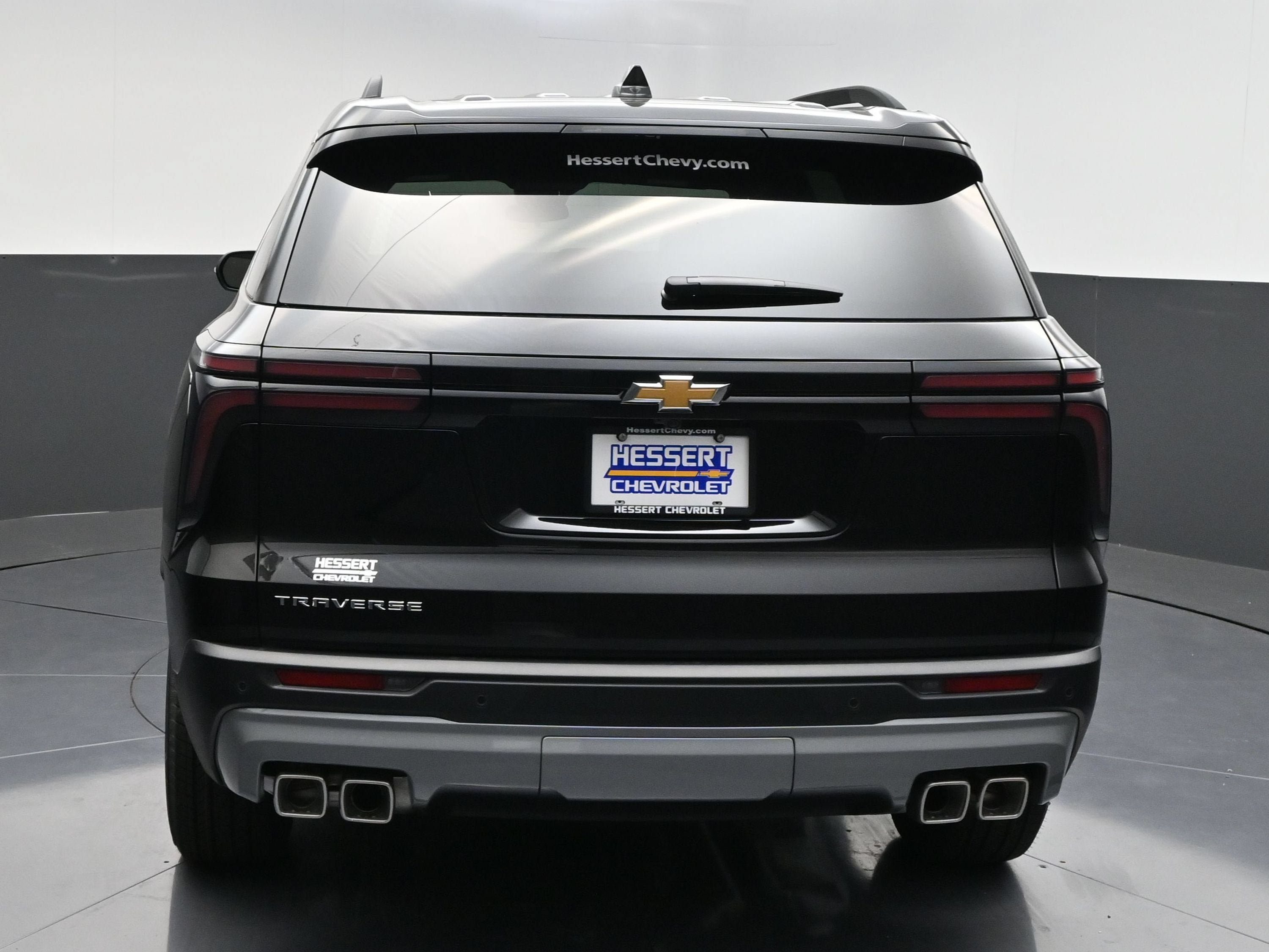 New 2027 Chevrolet Traverse LT FWD image 7