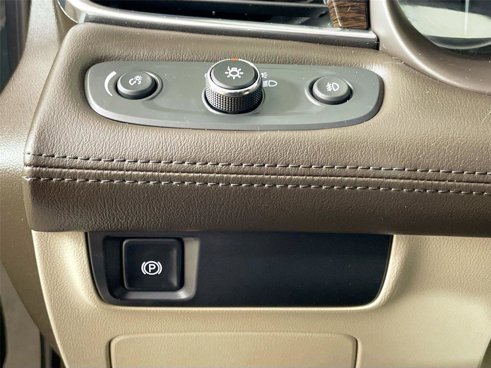 Used 2017 Buick LaCrosse Essence w/ Sights and Sounds Package FWD image 14