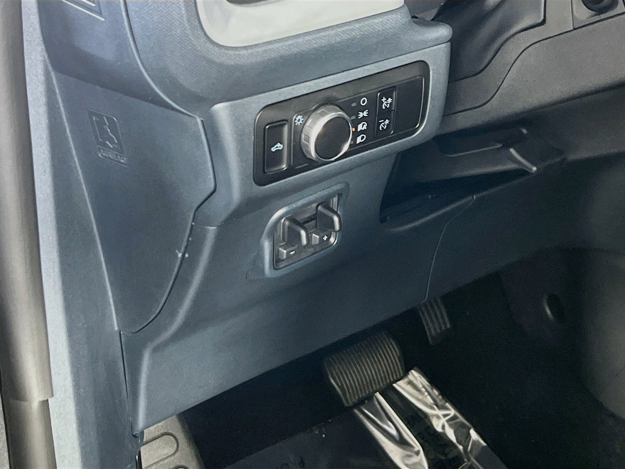 Used 2022 Ford Maverick XL w/ Equipment Group 100A Standard AWD/4WD image 10