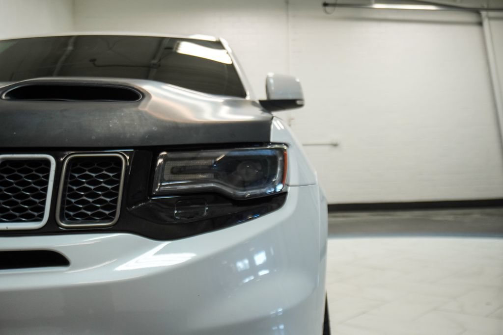 Used 2018 Jeep Grand Cherokee Trackhawk AWD/4WD image 36