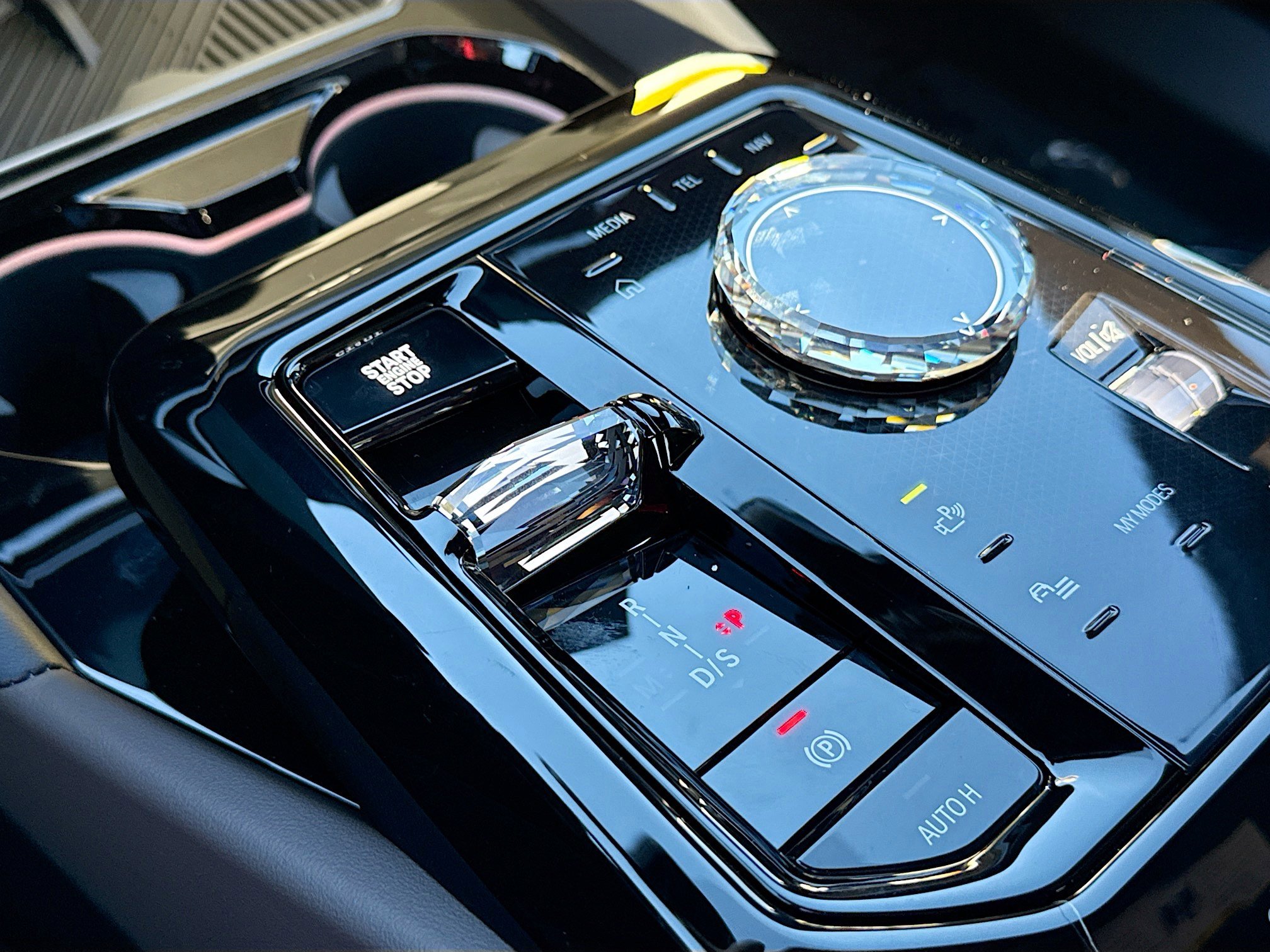 New 2026 BMW 530i w/ Executive Package image 30