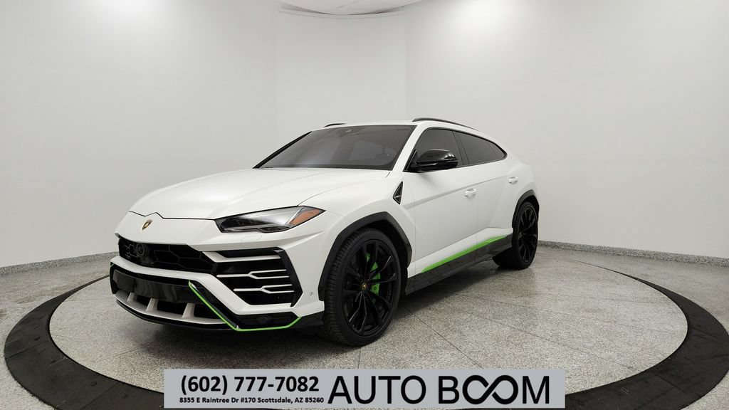 Used 2020 Lamborghini Urus AWD/4WD image 1