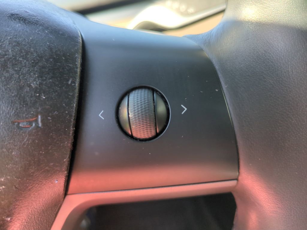 Used 2018 Tesla Model 3 Long Range image 28