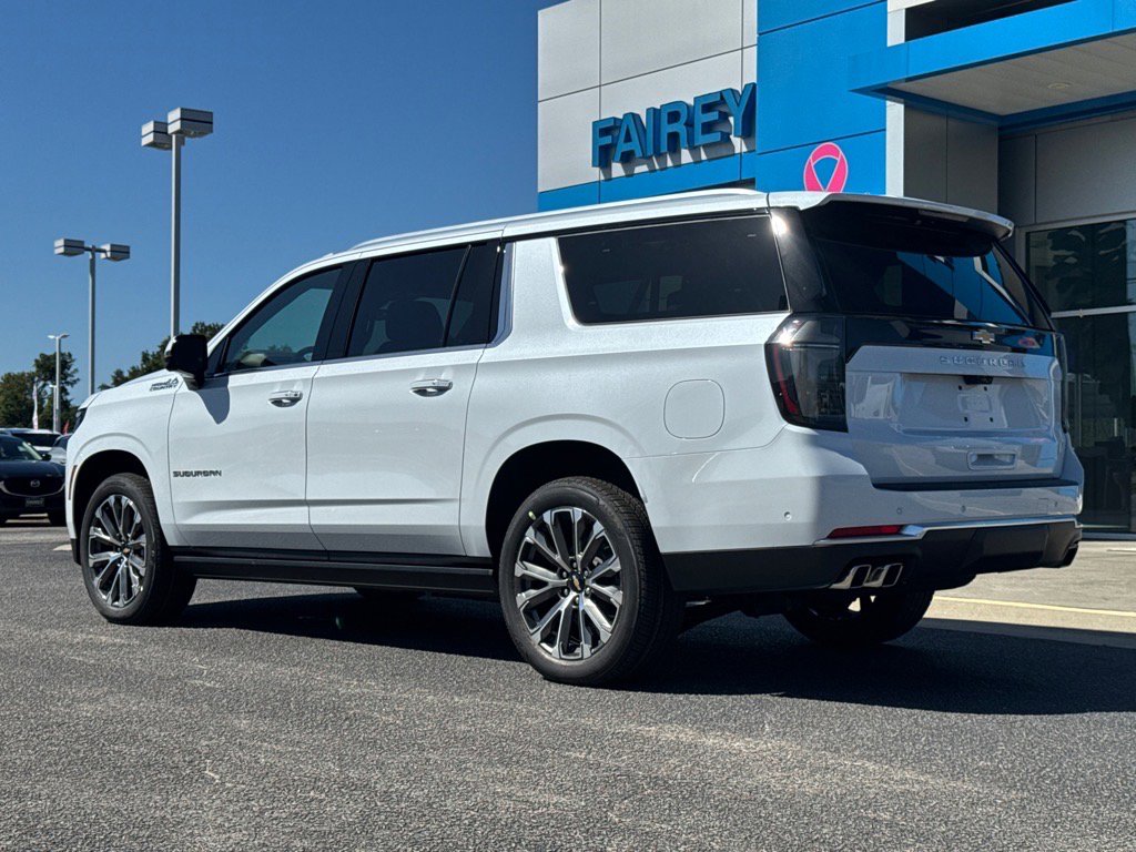 New 2026 Chevrolet Suburban High Country image 3