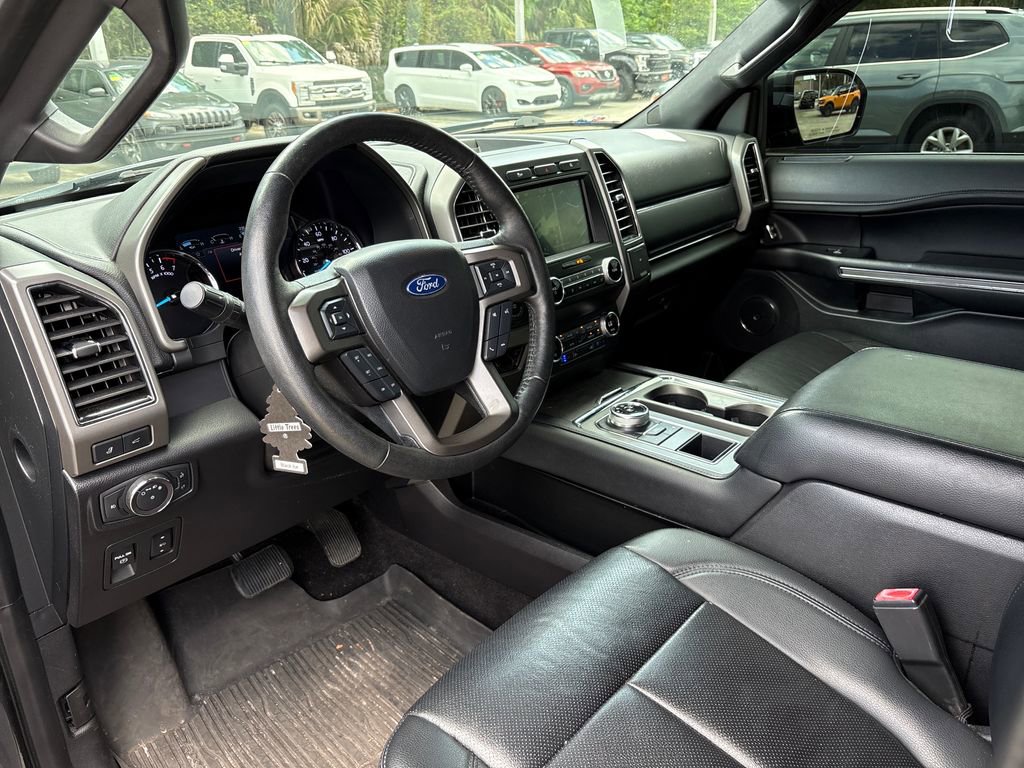 Used 2019 Ford Expedition XLT w/ Equipment Group 202A image 6