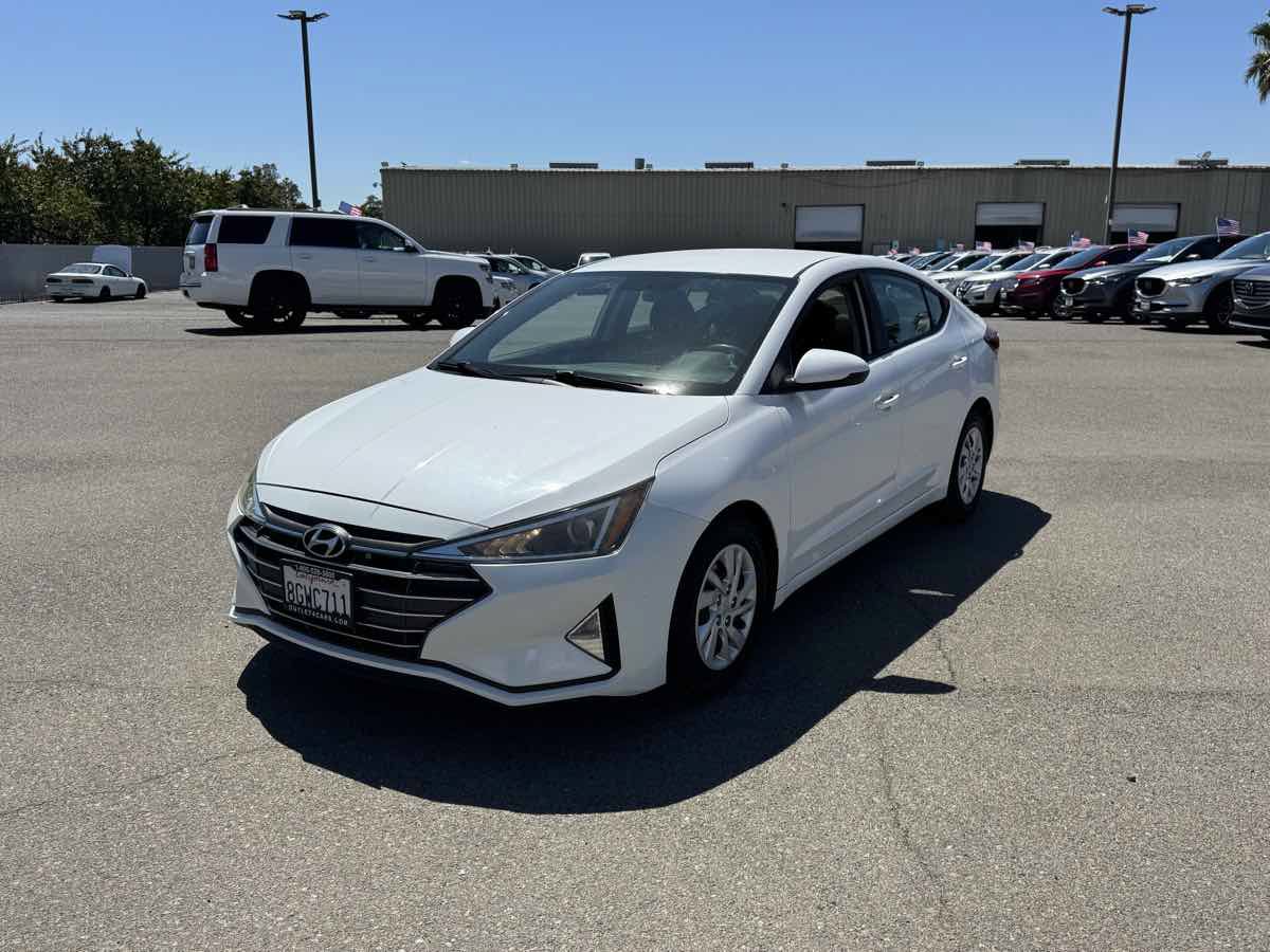 Used 2019 Hyundai Elantra SE w/ Cargo Package FWD image 5