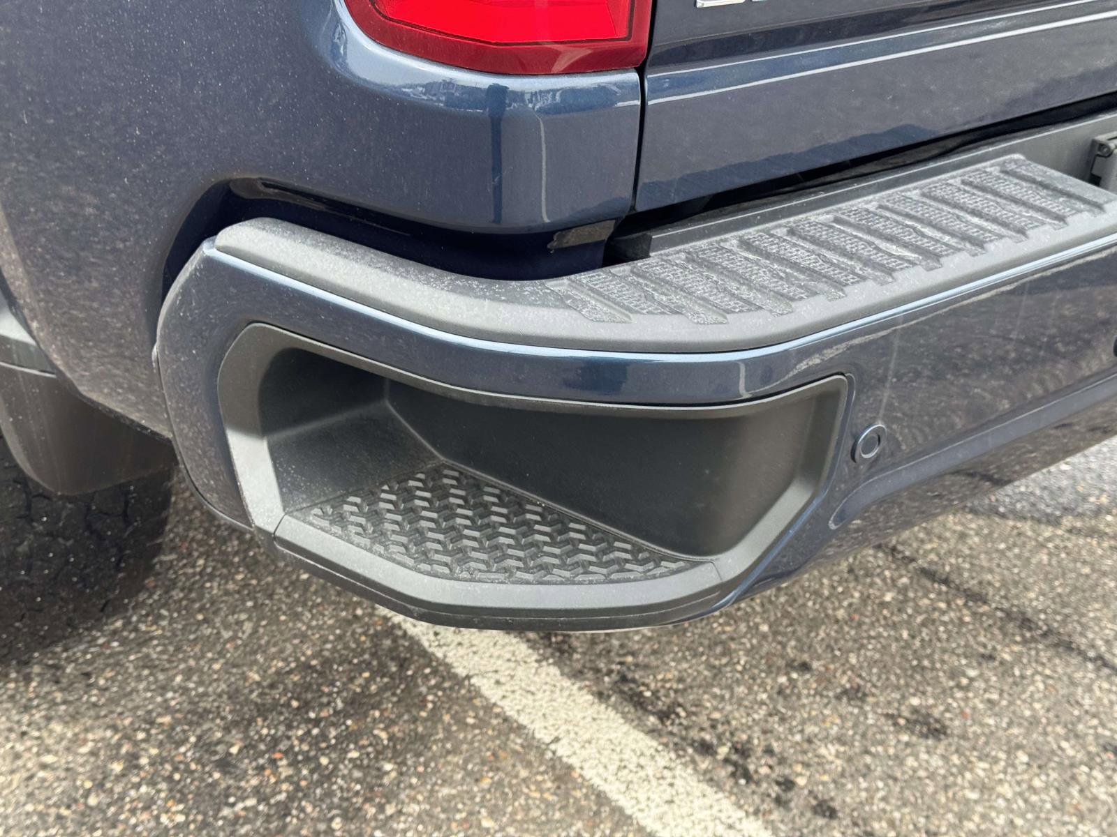 Used 2020 Chevrolet Silverado 3500 High Country w/ Z71 Off-Road Package image 11