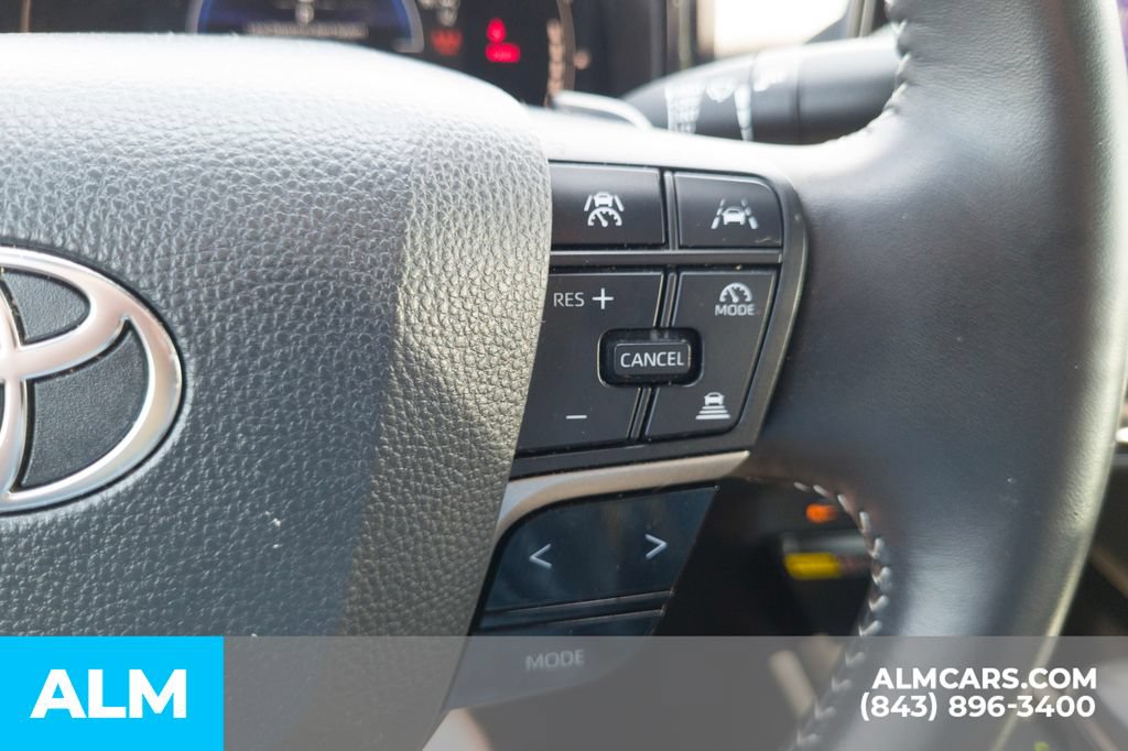 Used 2025 Toyota Camry SE FWD image 28