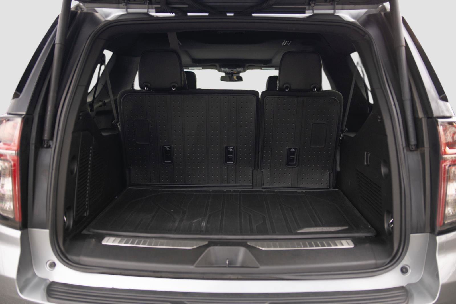 Used 2023 Chevrolet Suburban Z71 w/ Max Trailering Package image 16