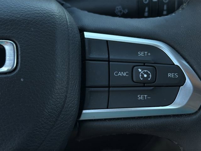 Used 2024 Jeep Compass Latitude image 29