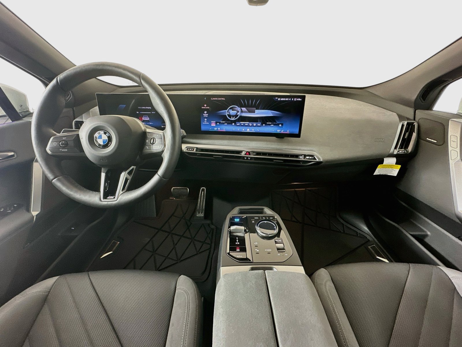Used 2026 BMW iX xDrive60 w/ M Sport Package AWD/4WD image 14