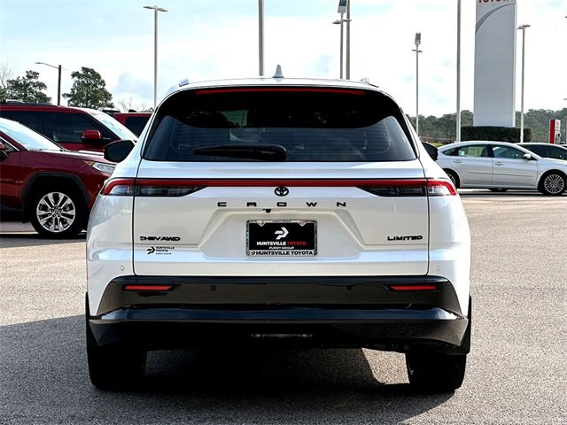 New 2025 Toyota Crown Signia image 7