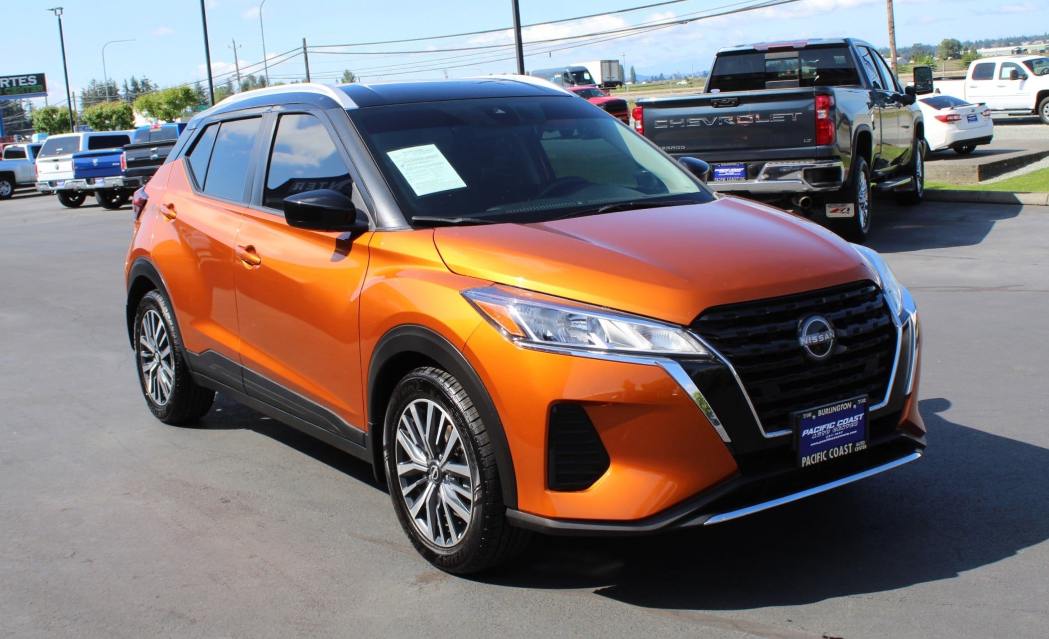 Used 2022 Nissan Kicks SV FWD image 8